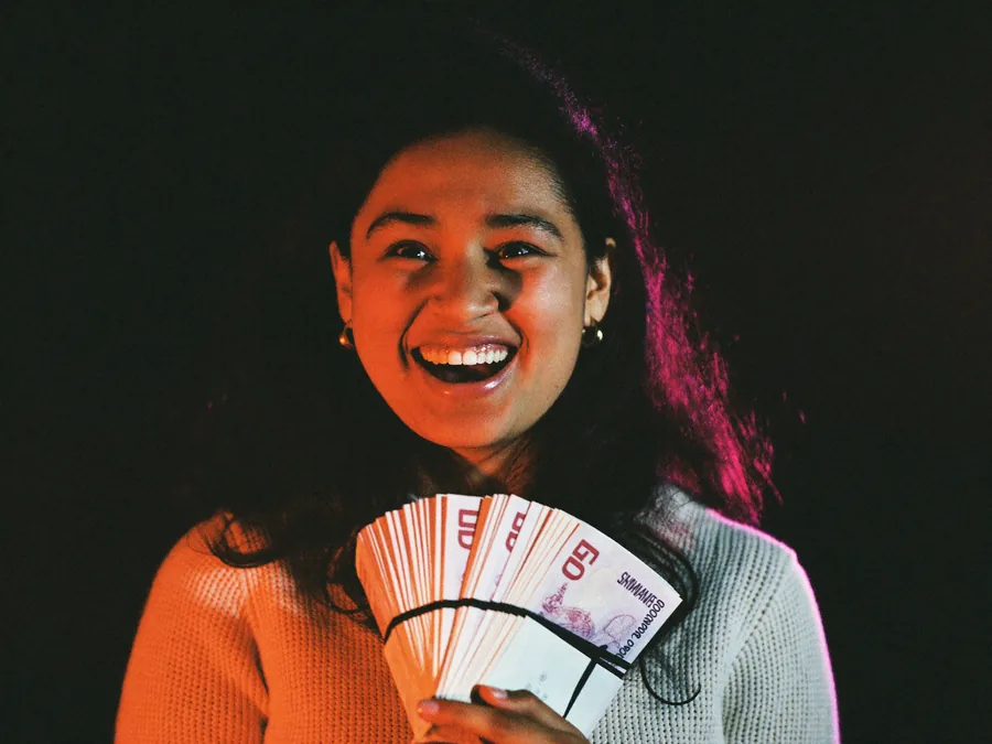 Priya S. with her £10,000 cash prize